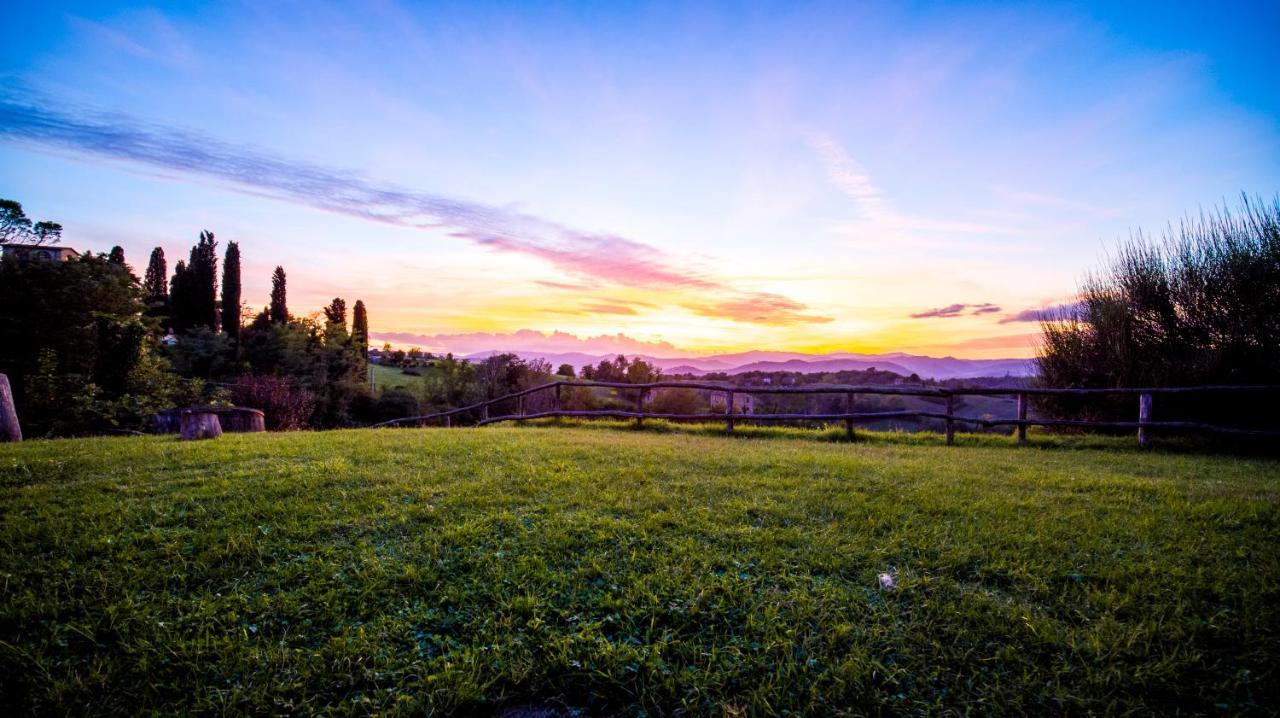 Agriturismo Il Sarale - Umbria チッタ・ディ・カステッロ エクステリア 写真