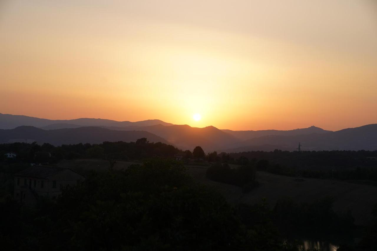 Agriturismo Il Sarale - Umbria チッタ・ディ・カステッロ エクステリア 写真