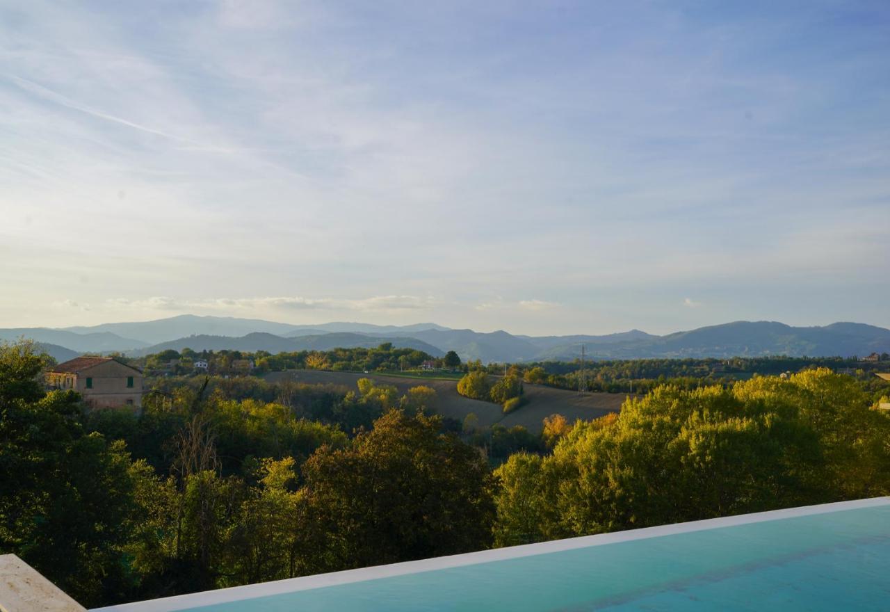 Agriturismo Il Sarale - Umbria チッタ・ディ・カステッロ エクステリア 写真